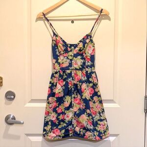 3/$30 Y2K Abercrombie & Fitch XS Floral Cotton Button Front Ruffle Dress